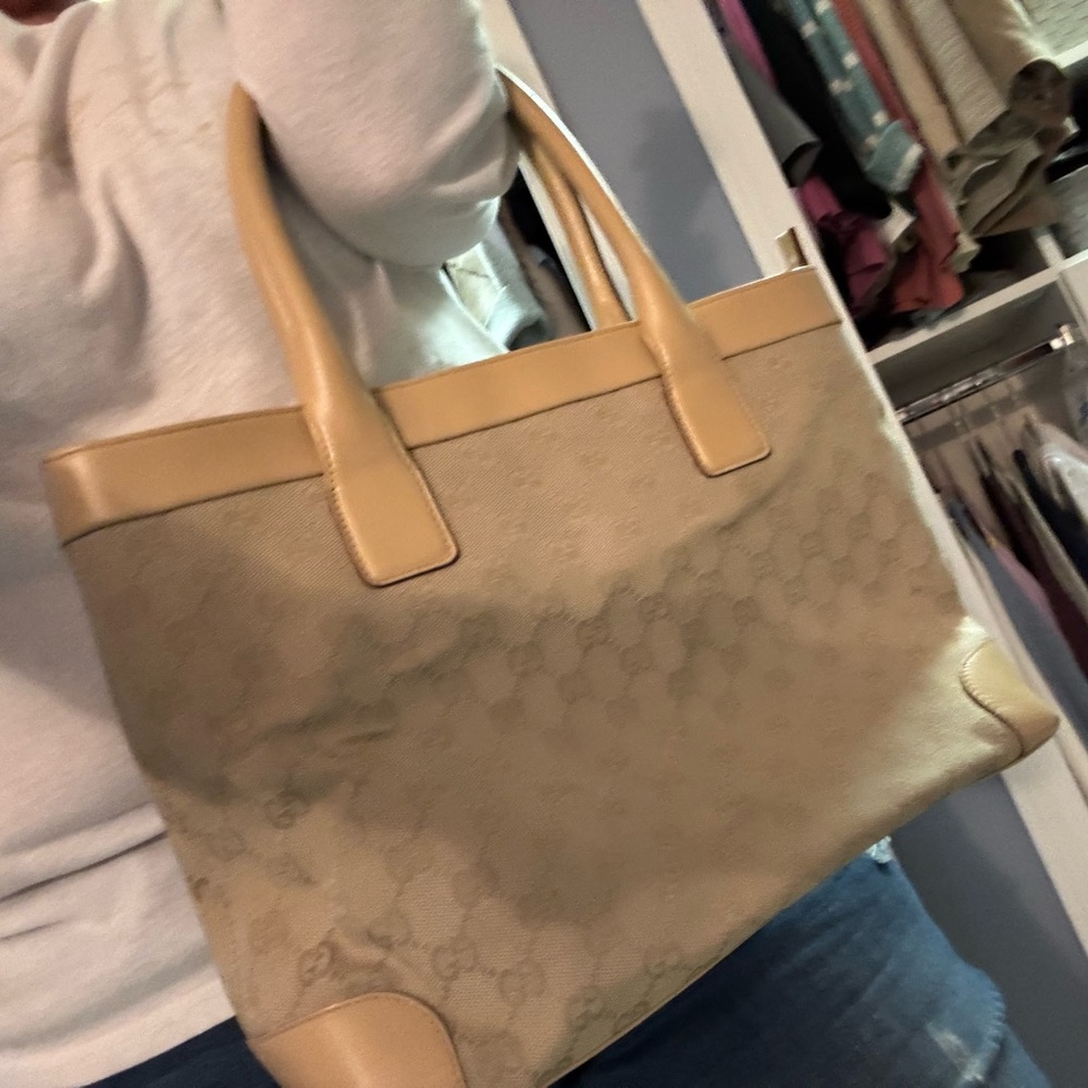 Gucci Tan Monogram GG Tote Bag Vintage canvas with leather trim - Picture 13 of 14